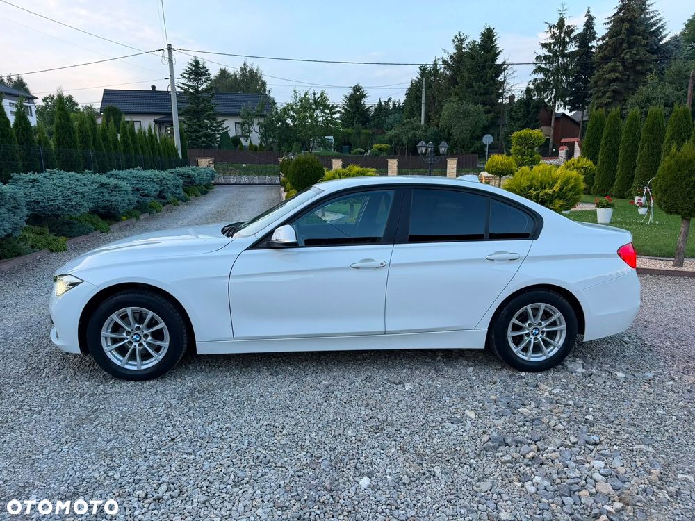 BMW Seria 3 318i Advantage - 9
