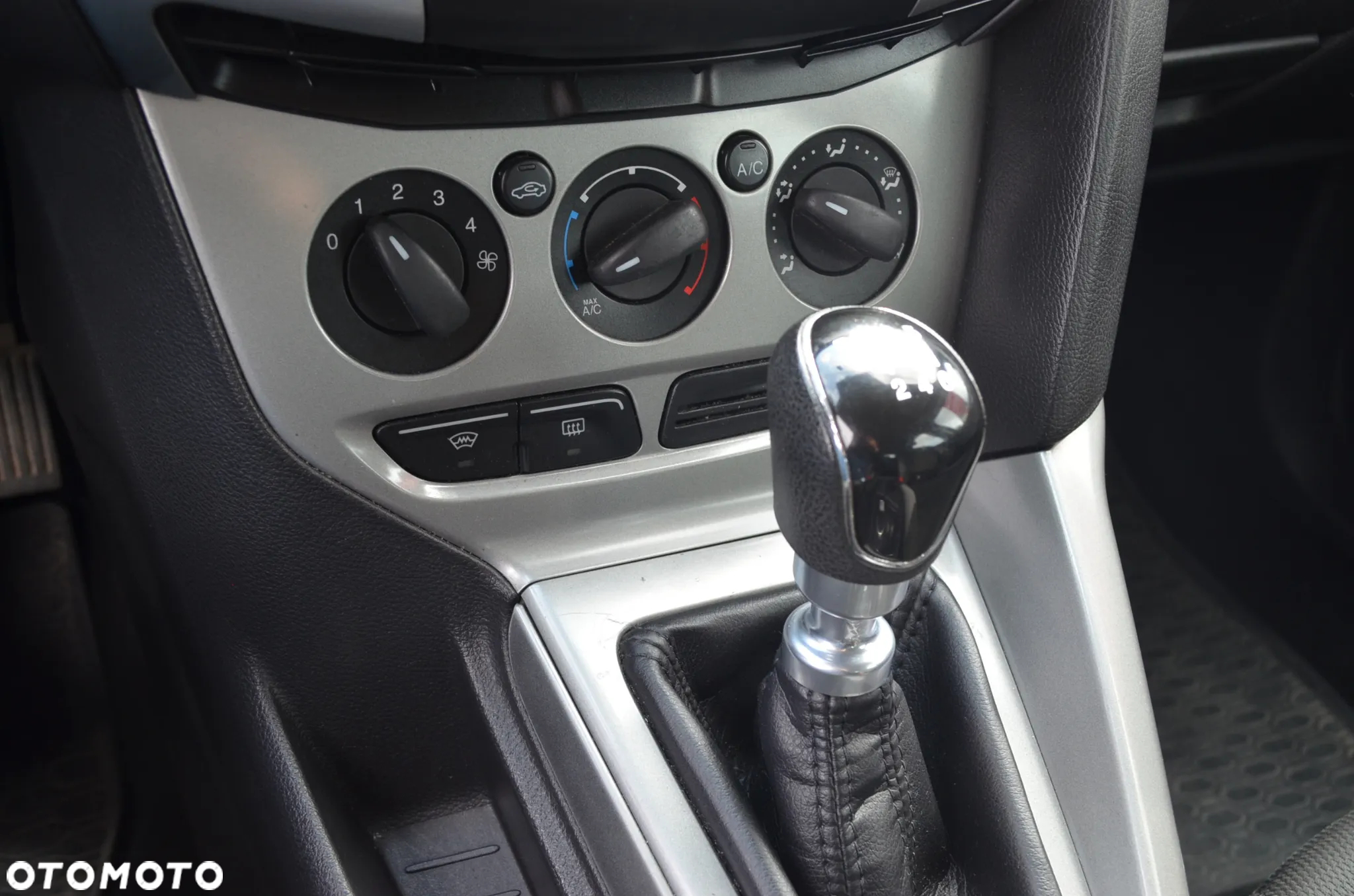 Ford Focus - 13