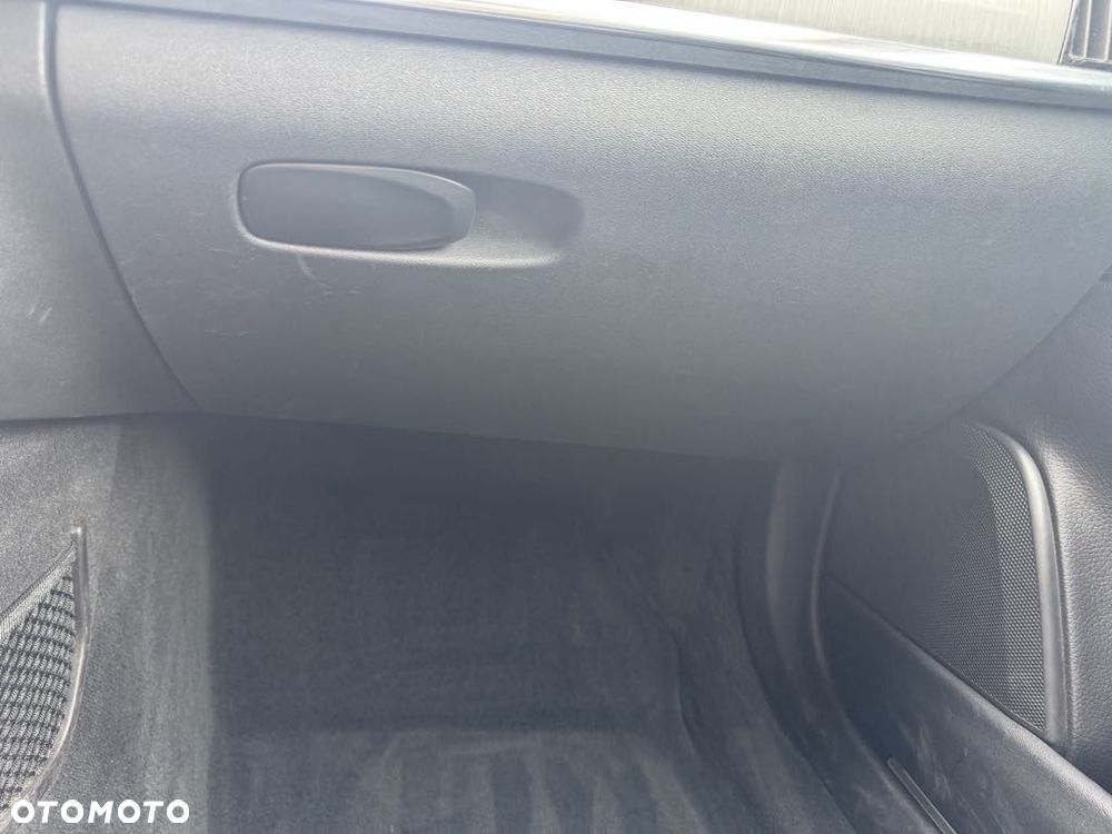 Volvo V90 D4 SCR Momentum Pro - 30