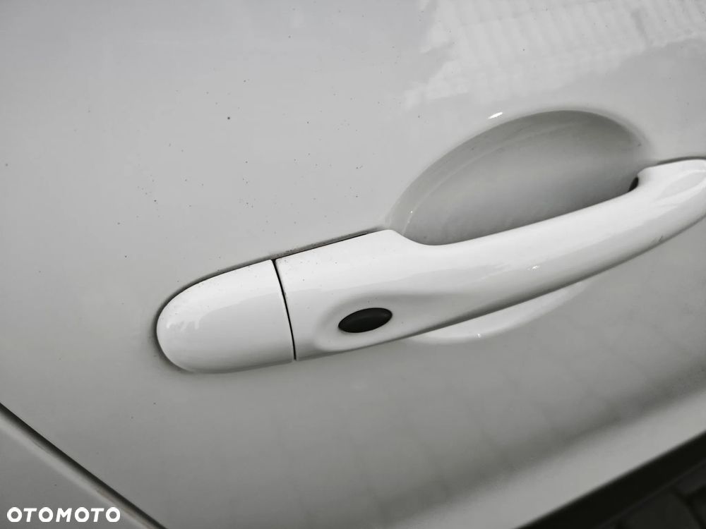 Renault Clio 0.9 Energy TCe Limited - 24