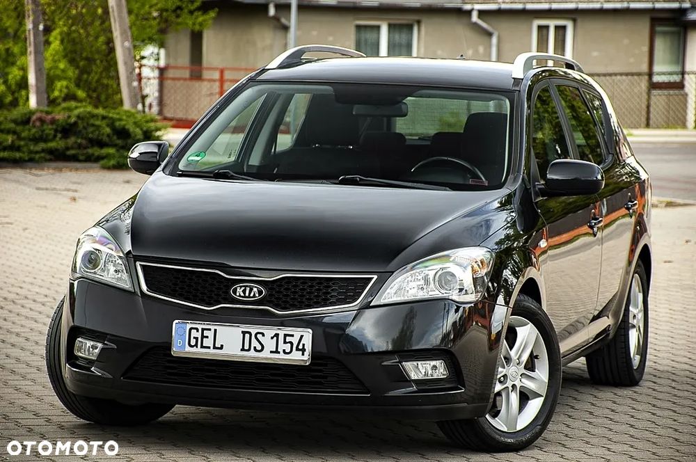 Kia Ceed 1.6 CVVT Dream-Team Edition - 1