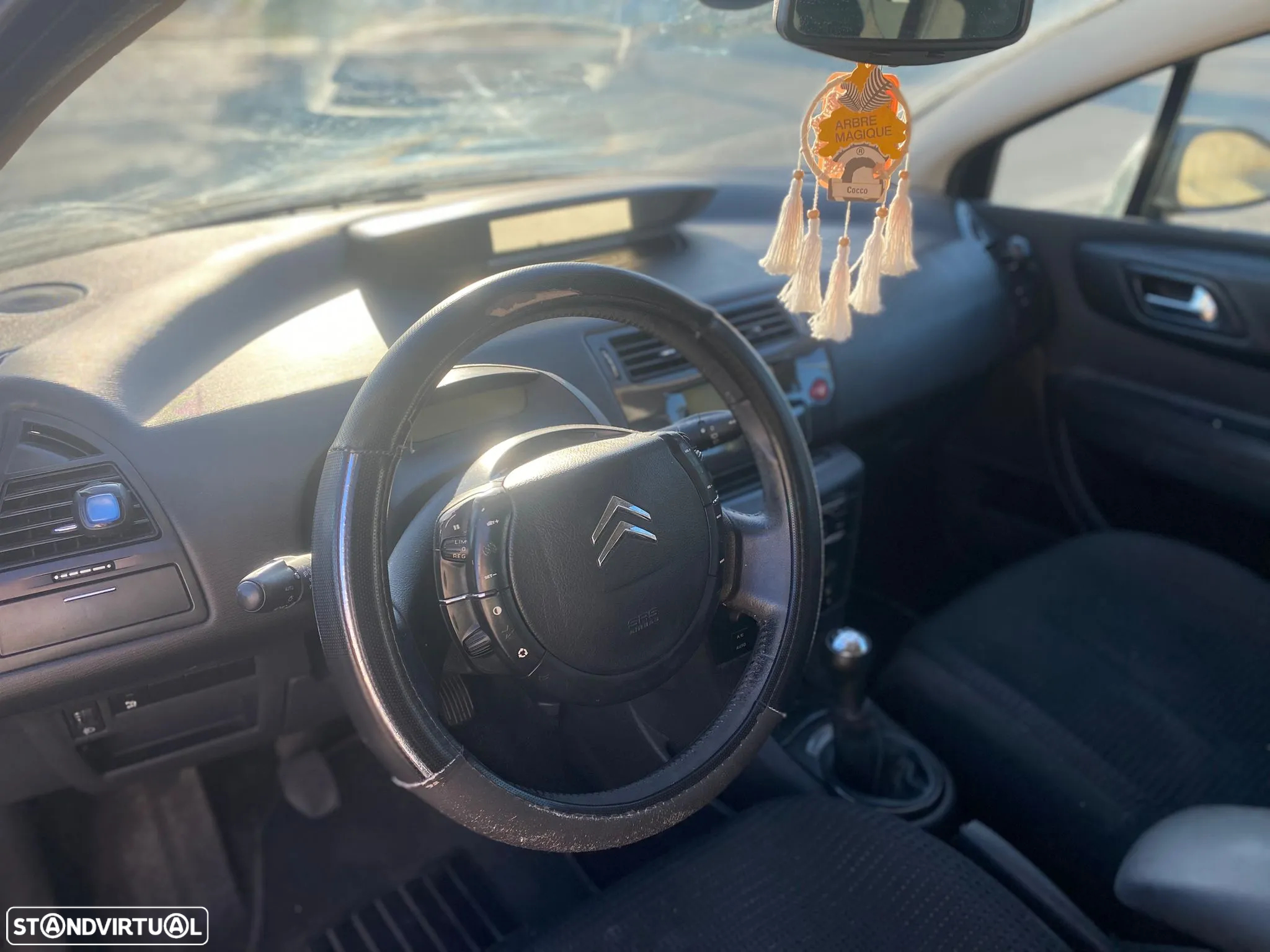 Citroën C4 1.4 16V SX - 13