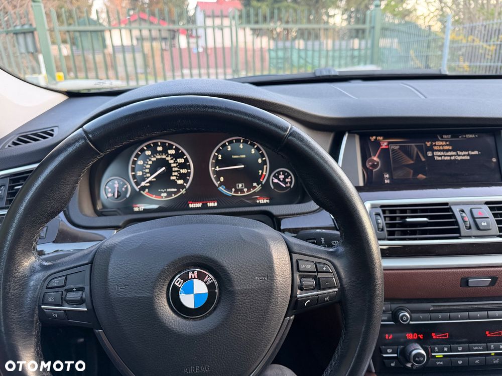 BMW 5GT 535i xDrive - 13