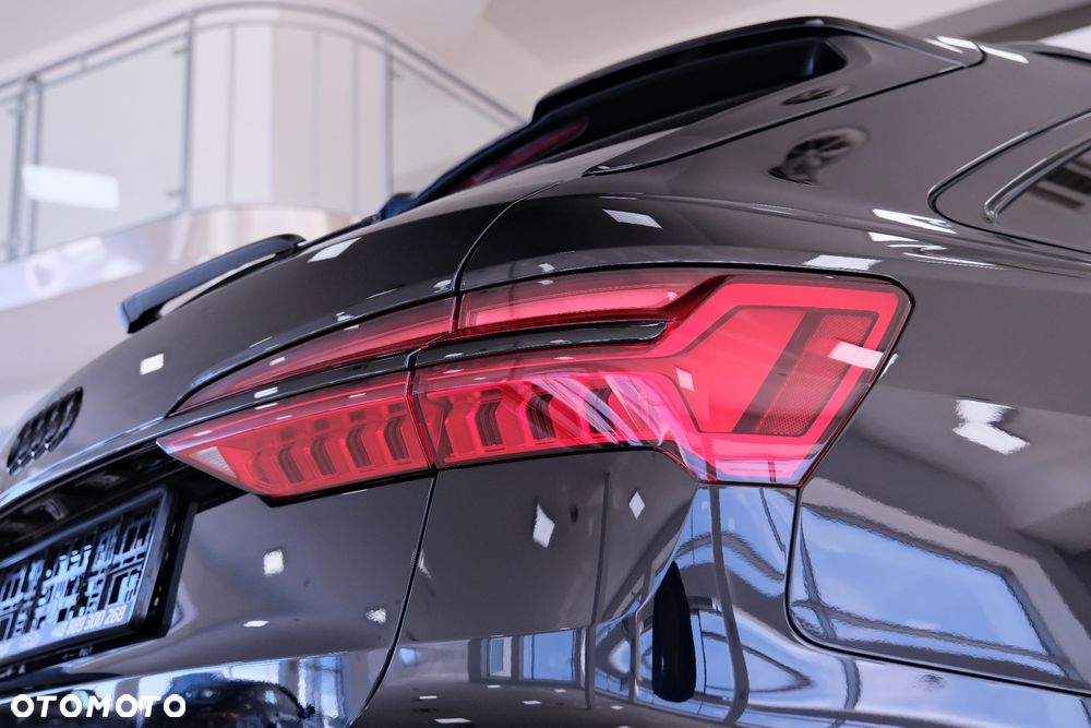 Audi RS6 Avant - 8