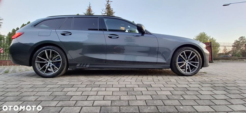 BMW Seria 3 320d Sport Line - 4