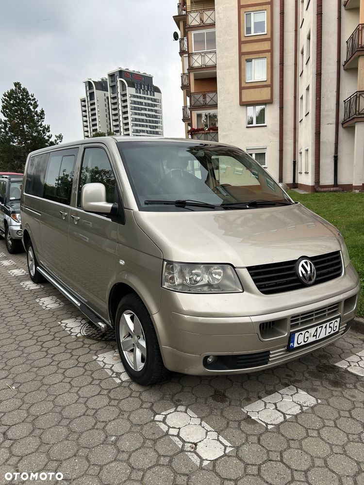 Volkswagen Transporter - 1