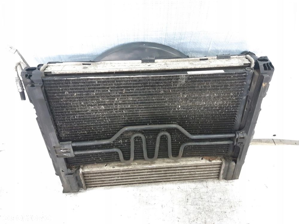 BMW E87 E90 E92 2.0 D KOMPLET CHŁODNIC WENTYLATOR - 1