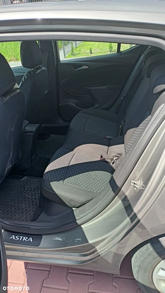 Opel Astra 1.4 T Enjoy - 8