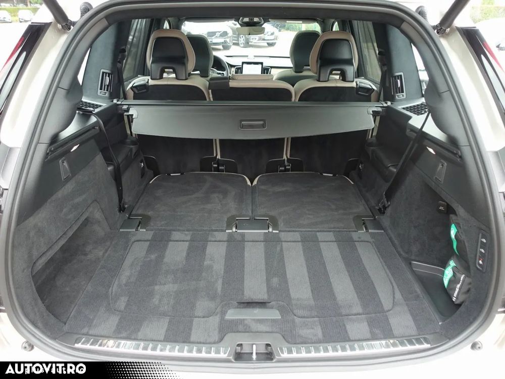 Volvo XC 90 T8 AWD Ultra Bright - 26