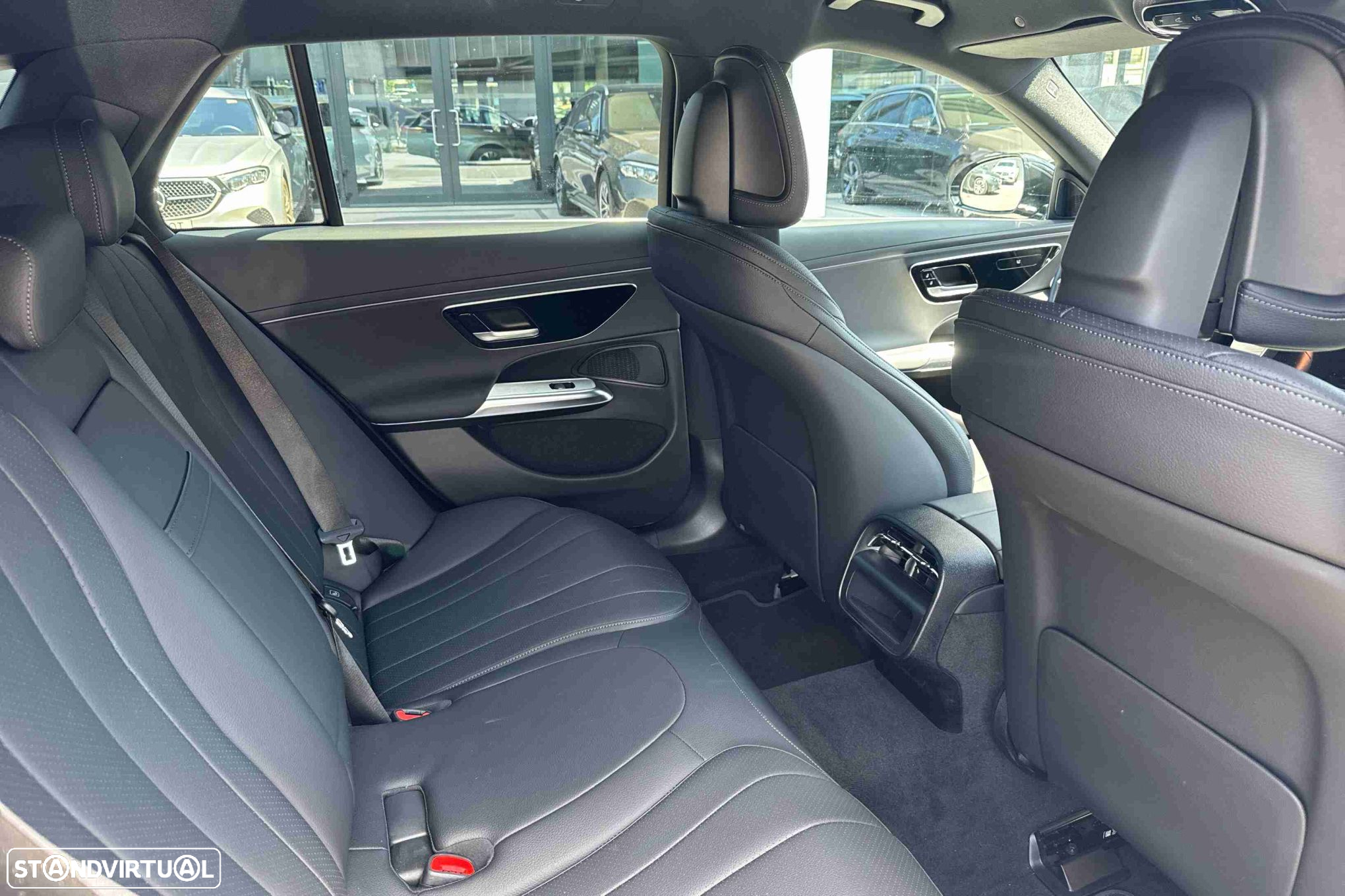 Mercedes-Benz E 220 d - 10