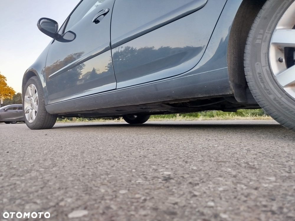 Volkswagen Golf 2.0 TDI DSG Sportline - 12