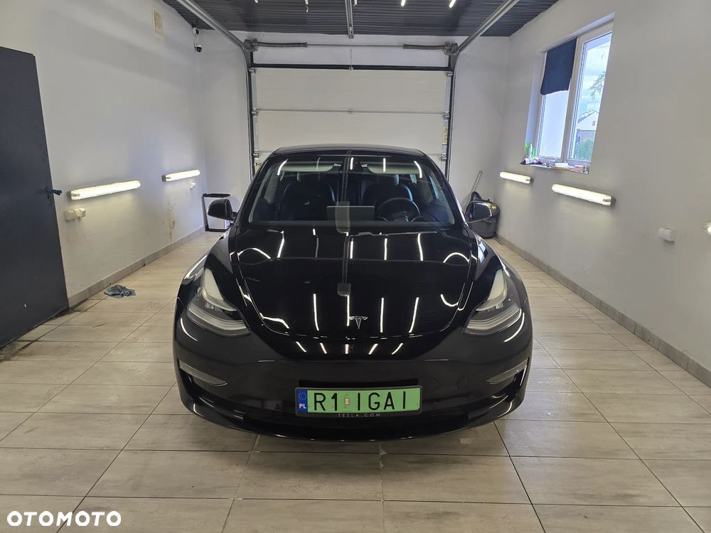 Tesla Model 3 Long Range AWD - 3