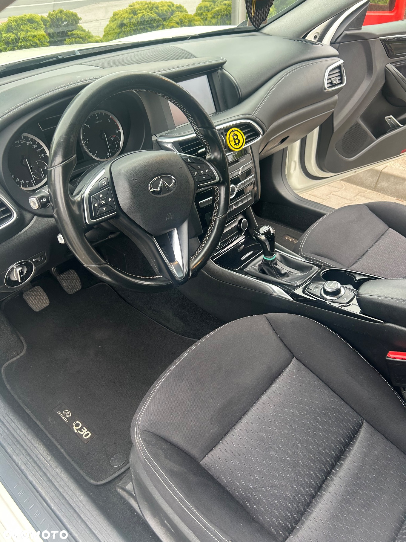 Infiniti Q30 1.5d - 20