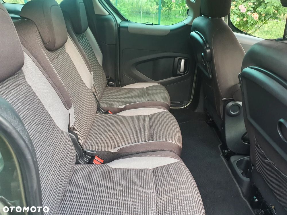 Peugeot Partner 110 Family - 9