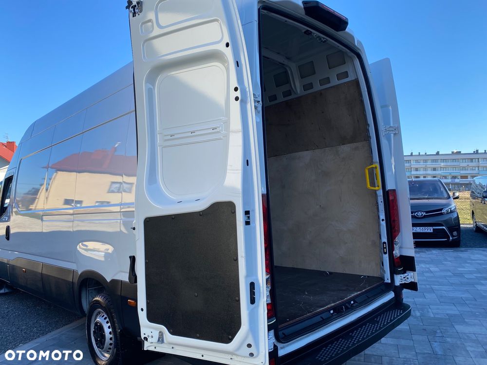 Iveco DAILY 3.0 HI MATIC 35-180, MAX długi, zakupiony w salonie w Rzeszowie, serwisowany, bezwypadkowy, pełna dokumentacja - 36