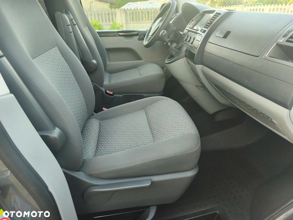 Volkswagen Transporter - 29