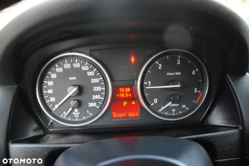 BMW X1 xDrive20d - 37