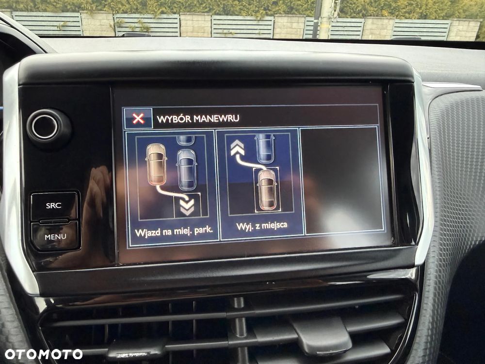 Peugeot 2008 PureTech 110 Stop&Start EAT6 Allure - 21