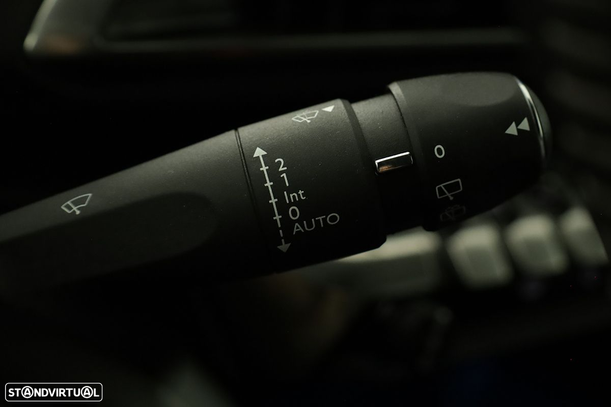 Peugeot 3008 1.2 PureTech Allure Pack - 19
