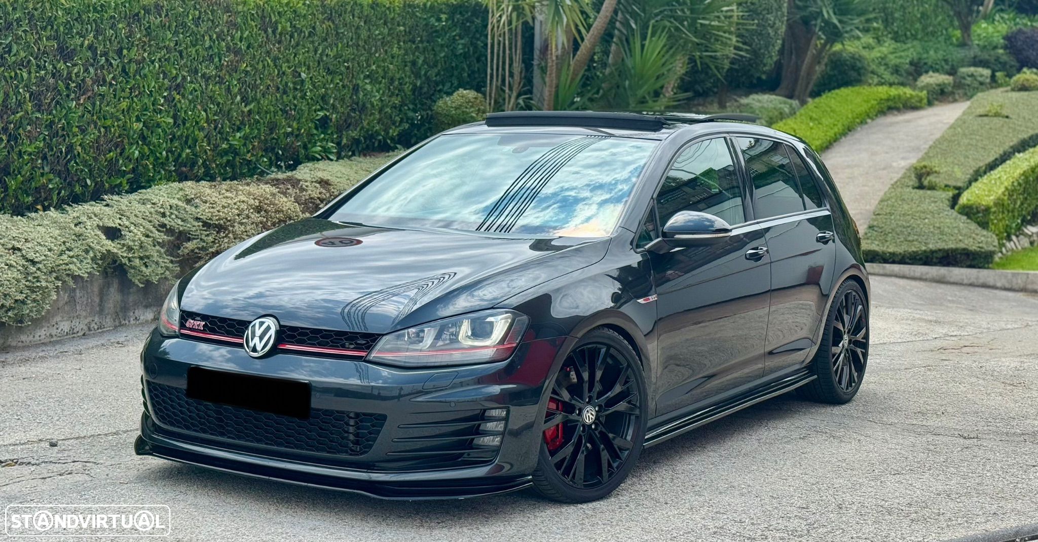 VW Golf 2.0 TSi GTi DSG Performance - 1