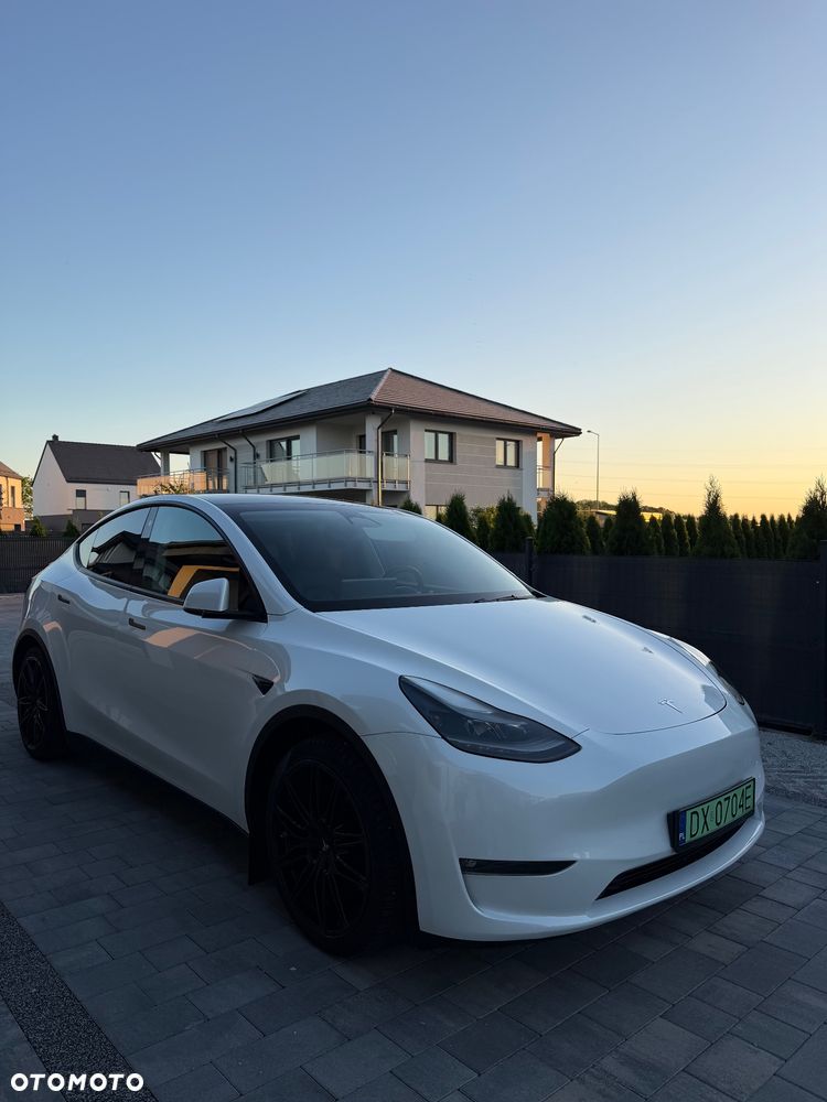 Tesla Model Y Performance AWD - 3