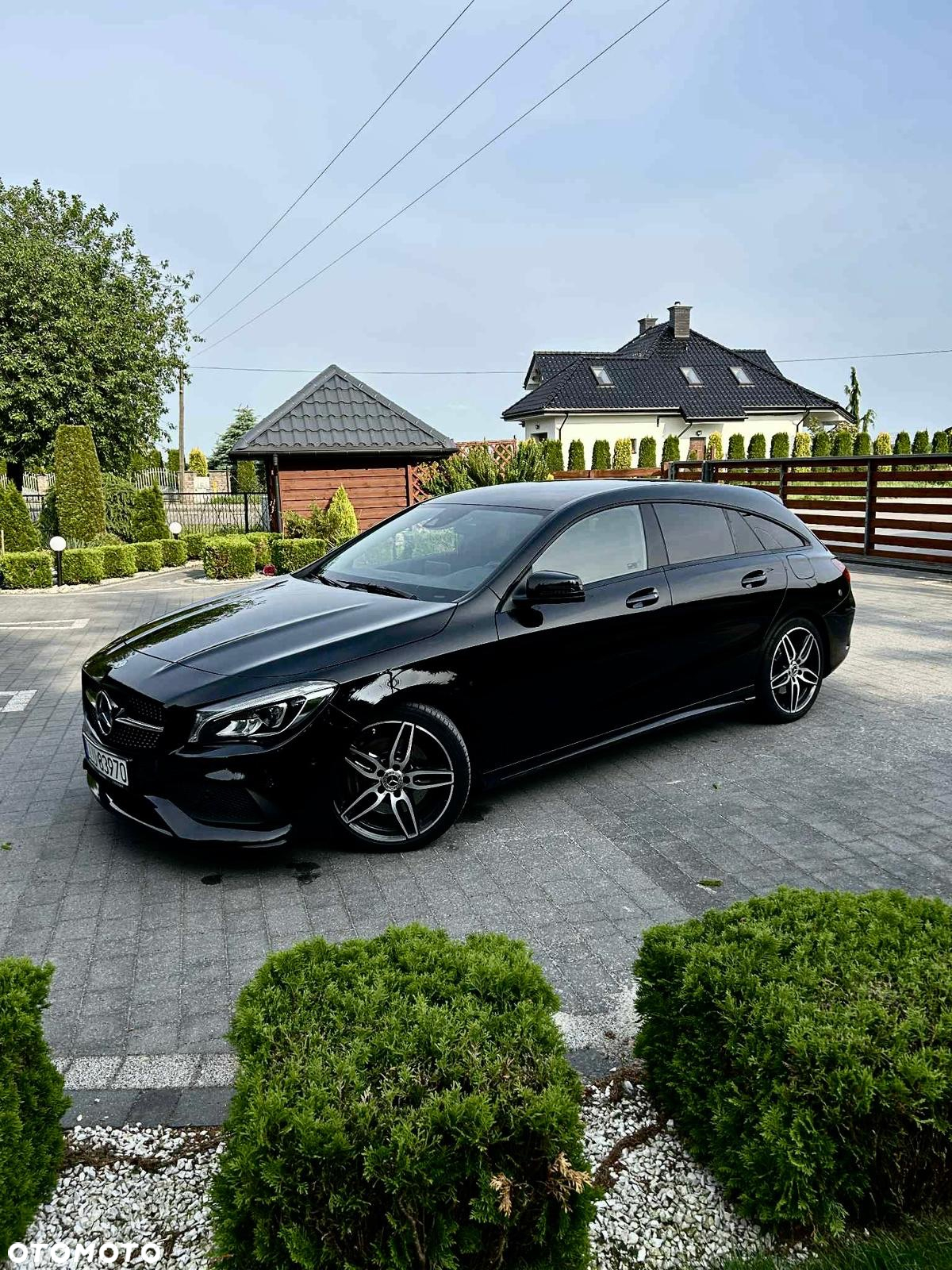 Mercedes-Benz CLA 220 4-Matic AMG Line - 2