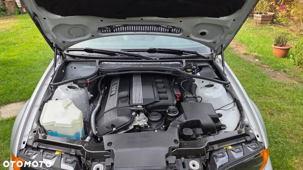 BMW Seria 3 323i - 6