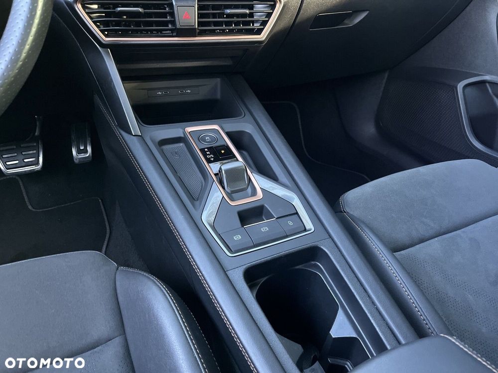Cupra Formentor 1.5 eTSI mHEV DSG - 32