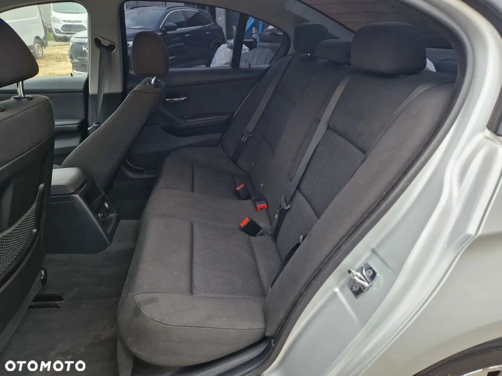 BMW Seria 3 320d - 7