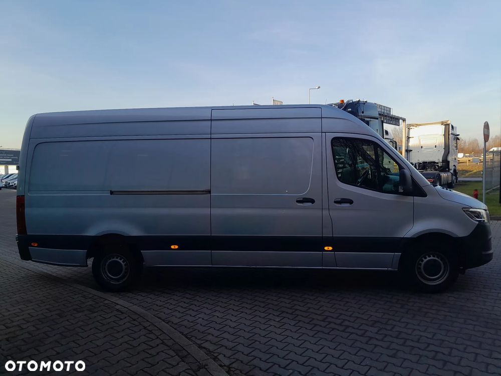 Mercedes-Benz Sprinter - 7