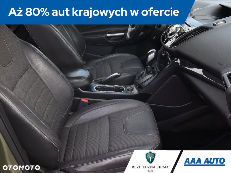 Ford Kuga - 10