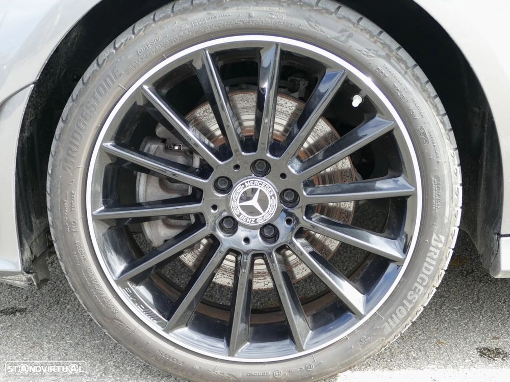 Mercedes-Benz CLA 250 e Shooting Brake AMG Line - 7