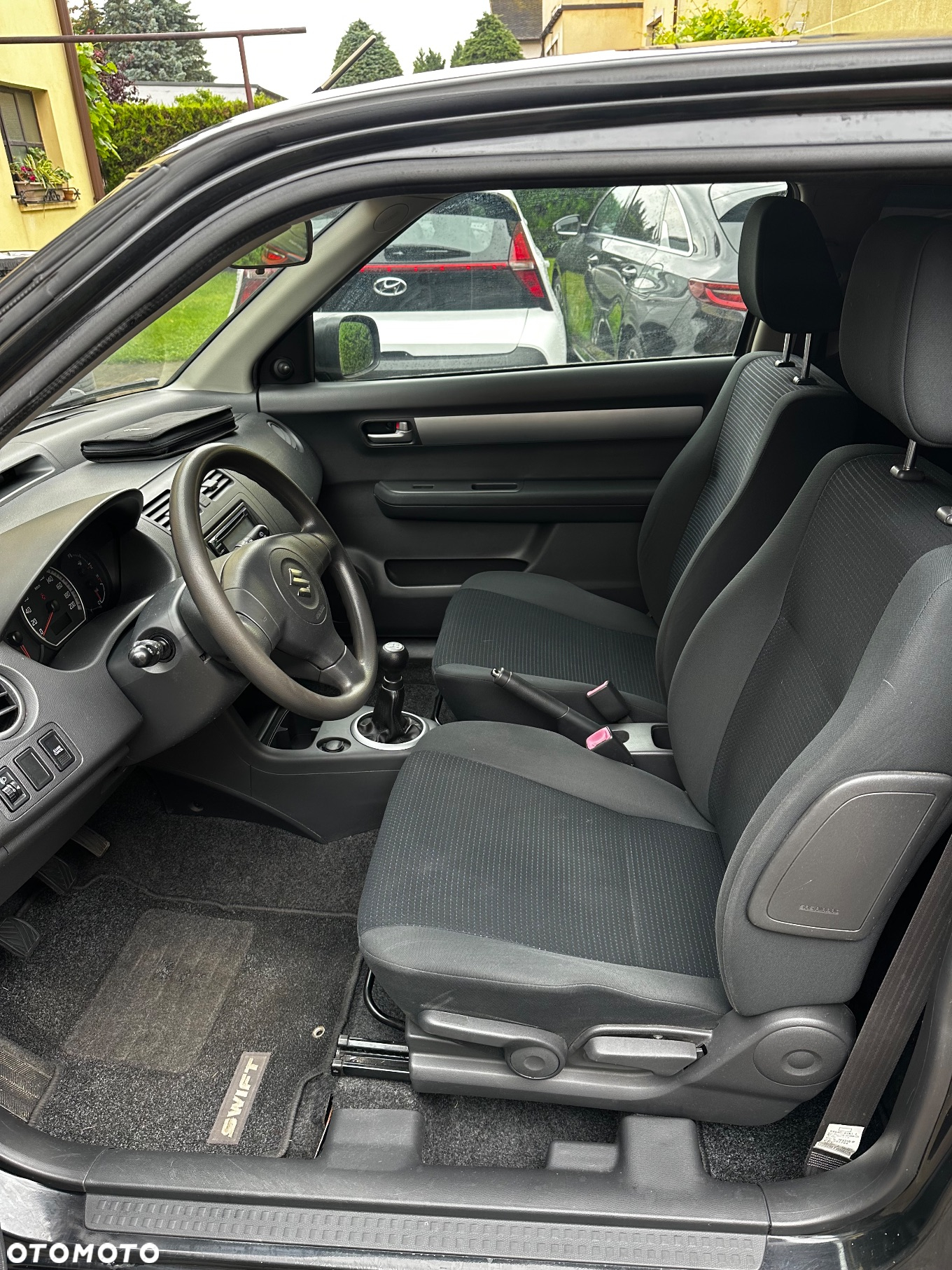 Suzuki Swift 1.3 Club - 30