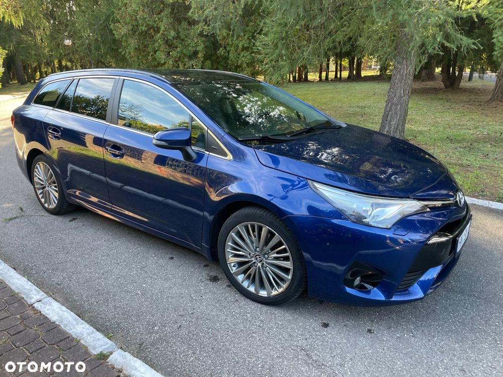 Toyota Avensis 2.0 D-4D Prestige - 4