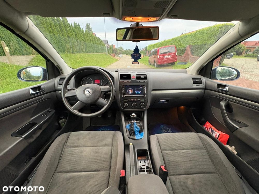 Volkswagen Golf - 17