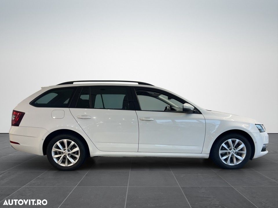 Skoda Octavia 2.0 TDI 4X4 DSG Ambition - 6