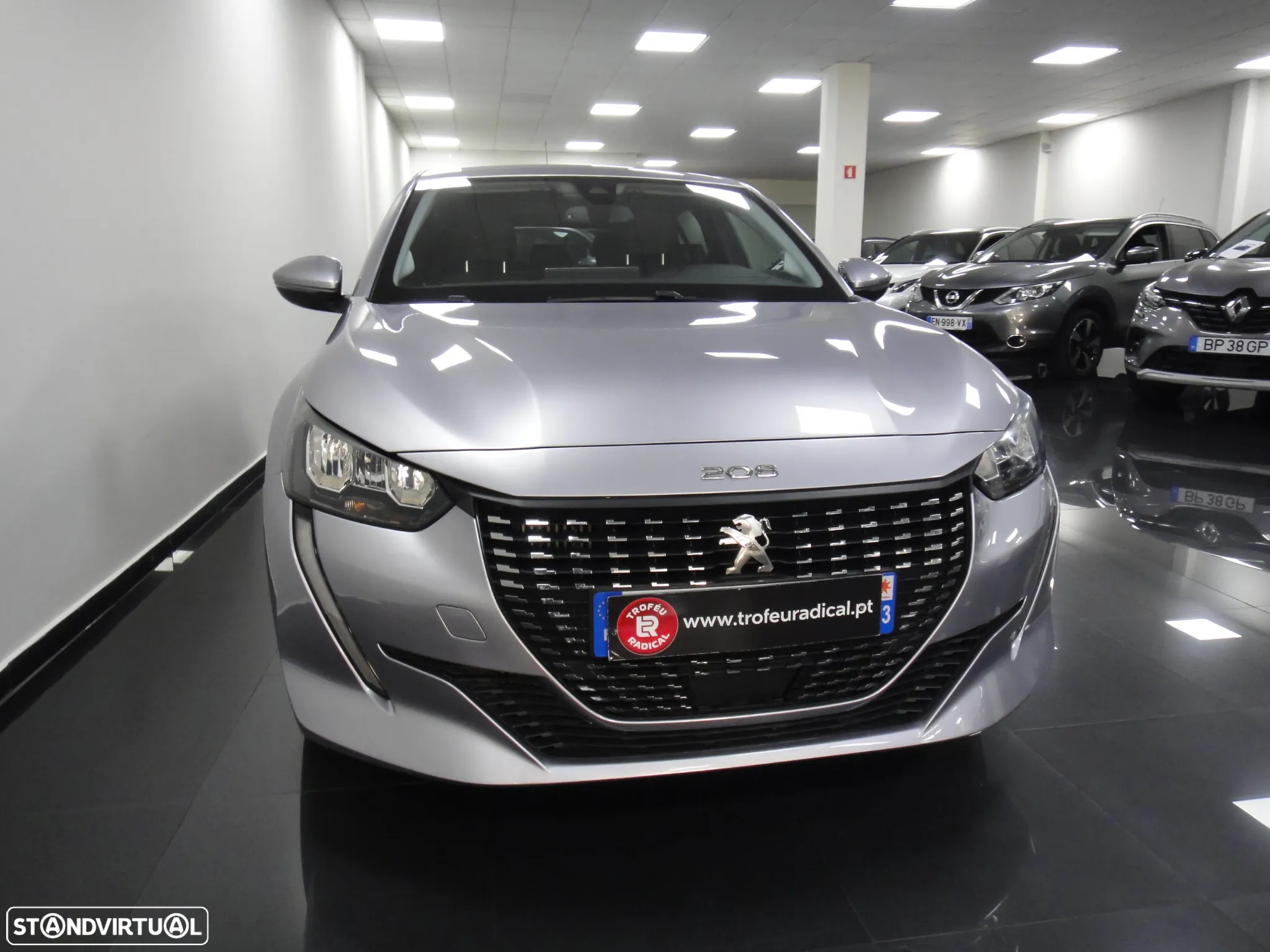 Peugeot 208 PureTech 100 EAT8 Allure Pack - 2