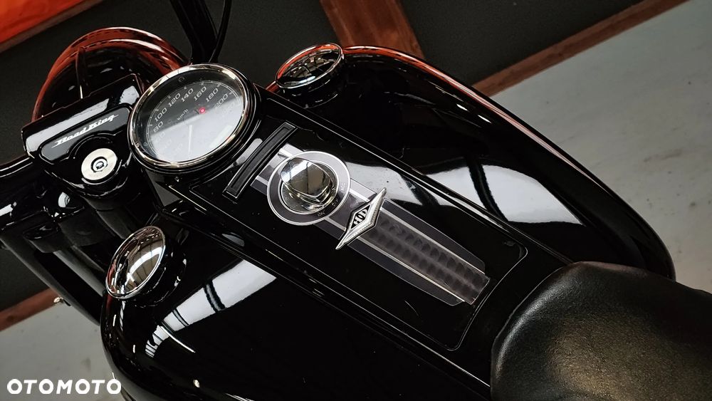 Harley-Davidson Touring Road King - 28