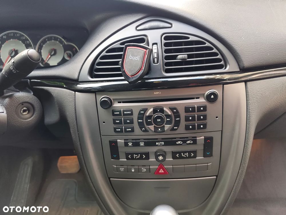 Citroën C5 HDi 135 Automatik Exclusive - 5