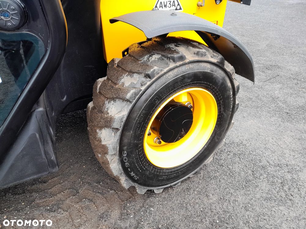 JCB 525-60 - 17