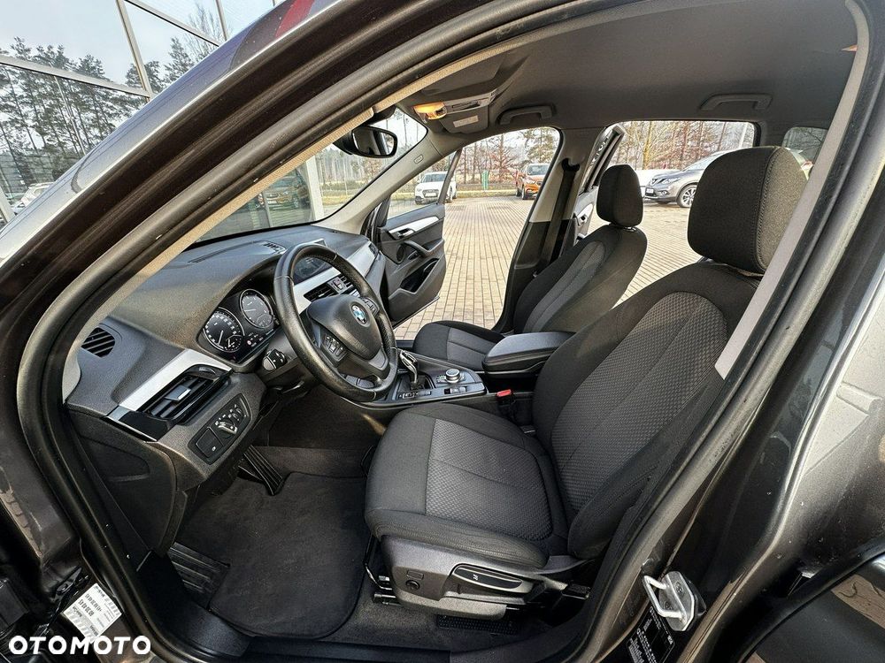 BMW X1 xDrive18d Advantage - 11