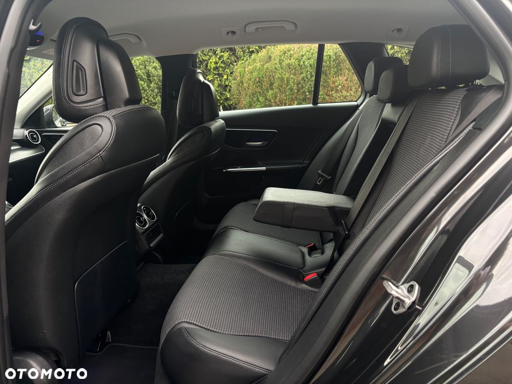 Mercedes-Benz Klasa C 220 d 9G-TRONIC Avantgarde - 19