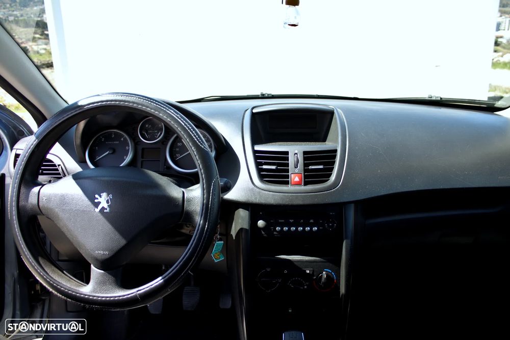 Peugeot 207 1.4 HDi Urban - 7