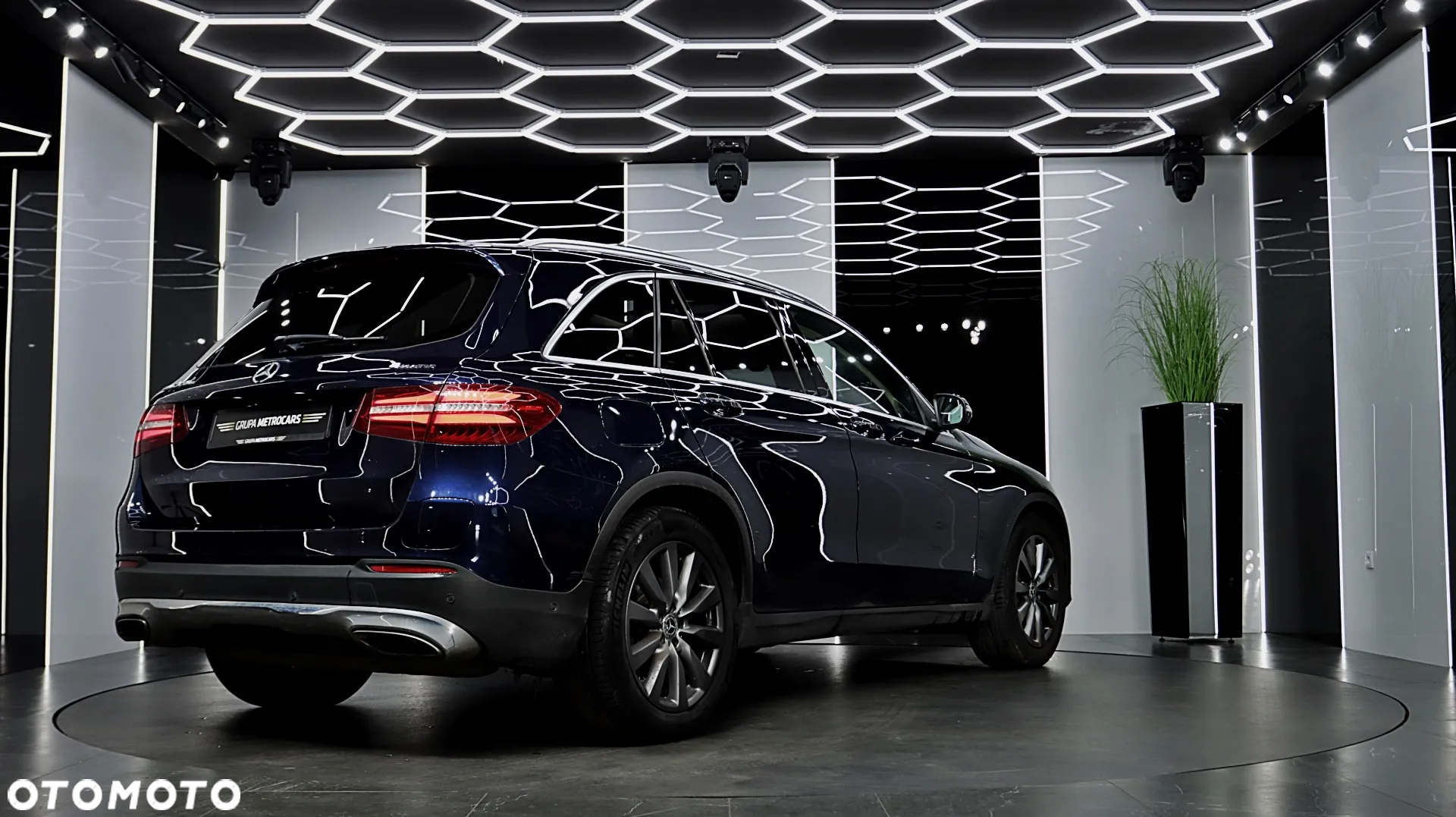 Mercedes-Benz GLC 300 4Matic 9G-TRONIC Avantgarde Advanced - 8