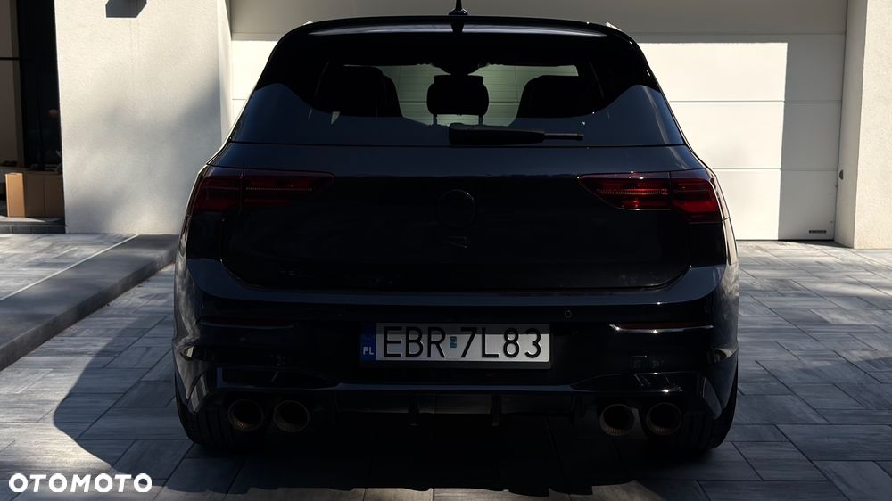 Volkswagen Golf - 8