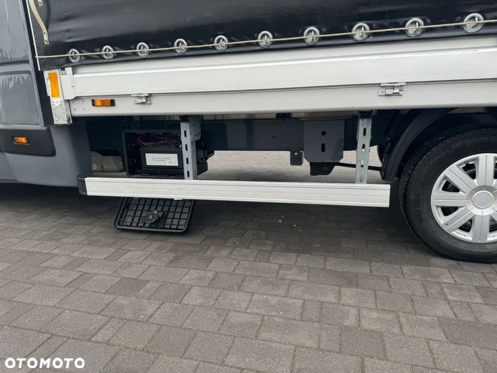 Renault Master 10 europalet  Sypialka XL - 36