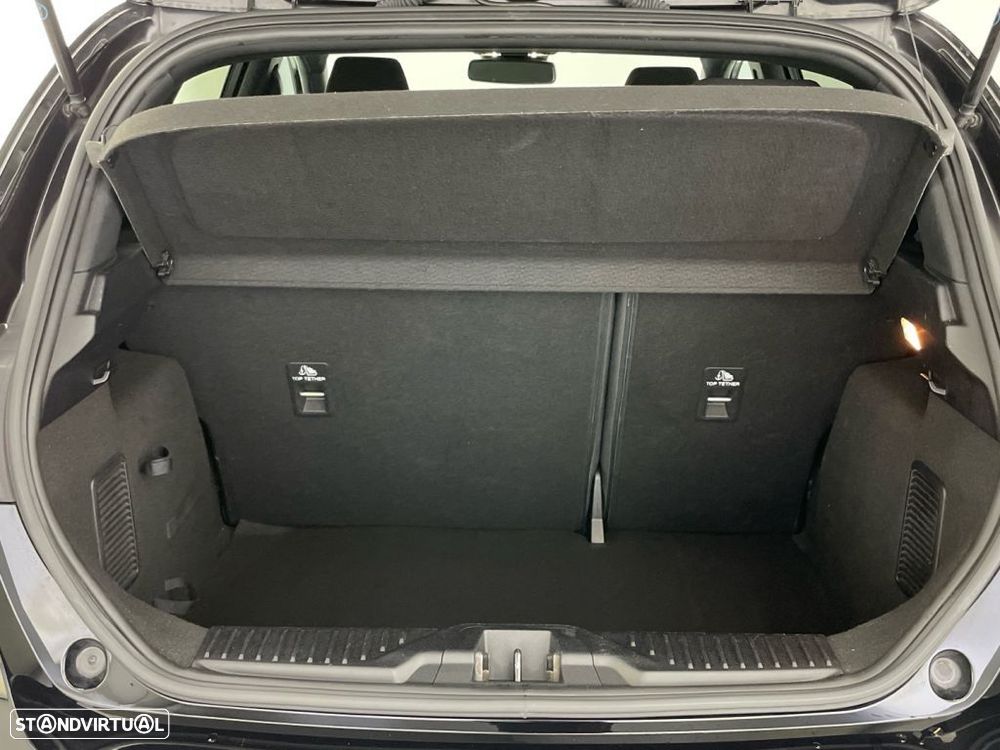 Ford Fiesta 1.0 EcoBoost ST-Line — fotografia 13