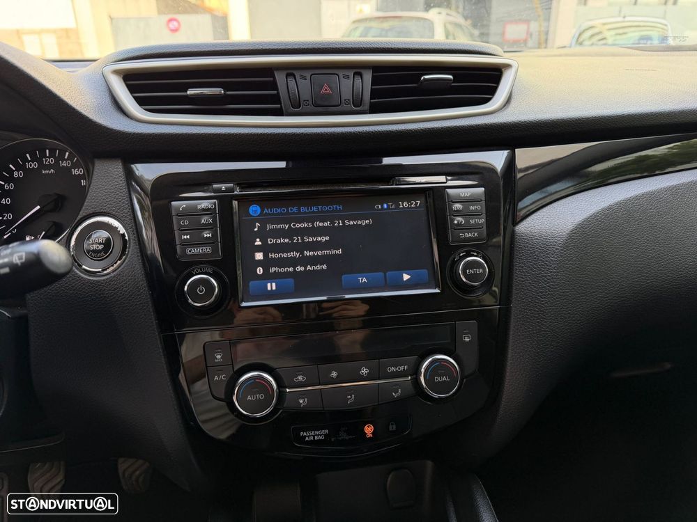 Nissan Qashqai 1.6 dCi Tekna Premium - 19