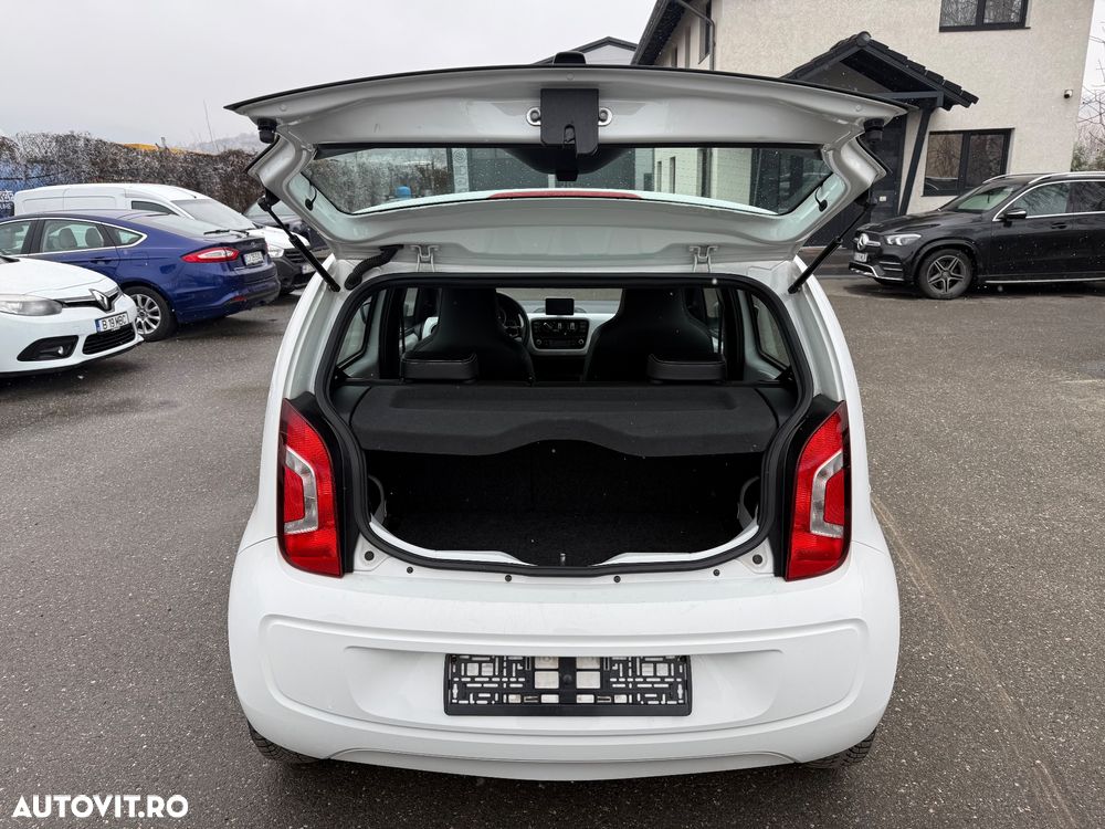 Volkswagen up! BlueMotion Technology club - 11