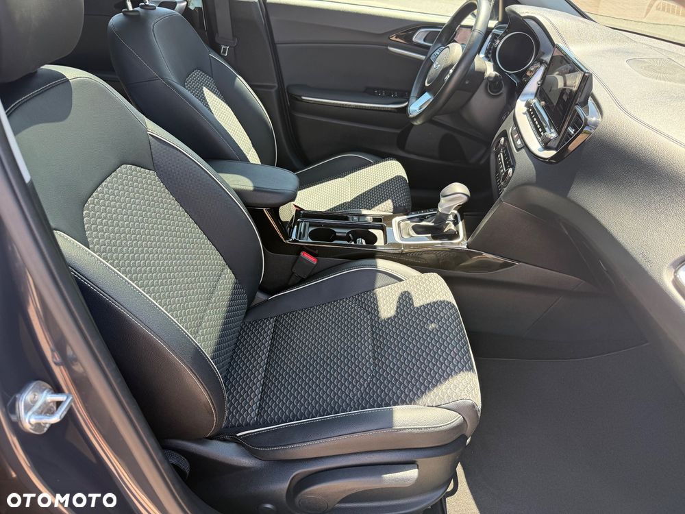 Kia XCeed 1.6 T-GDI L Business Line DCT - 11